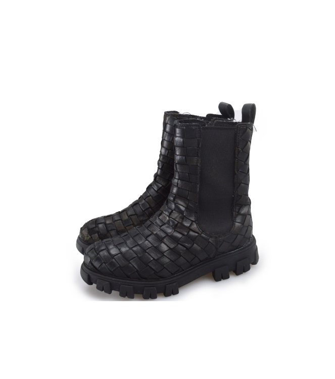 Omoda Chelsea boots