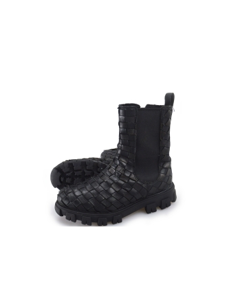 Omoda Chelsea boots