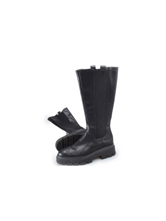 Tamaris Chelsea boots