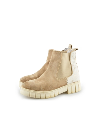 Maruti Chelsea boots