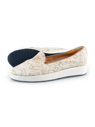 Everybody Loafers 