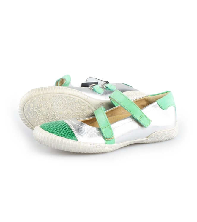 Omoda Sandalen