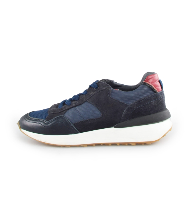 Wysh Sneakers