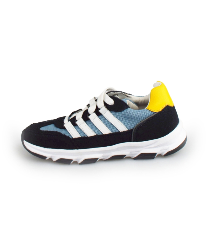 DSTRCT Sneakers