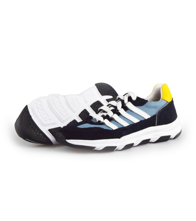 DSTRCT Sneakers