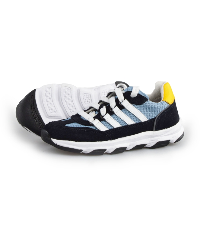 DSTRCT Sneakers