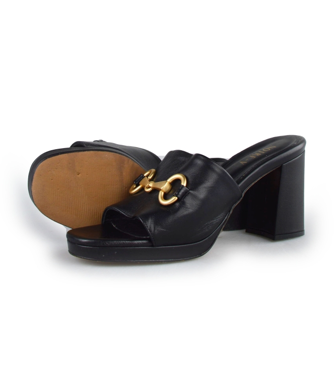Notre-V Sandalen