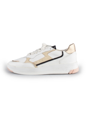 Omoda Sneakers