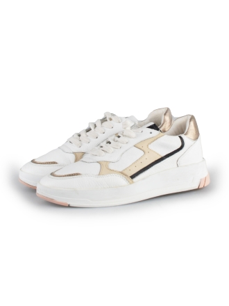 Omoda Sneakers