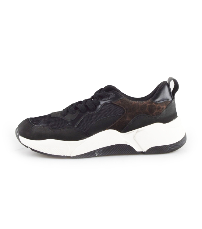 Bullboxer Sneakers