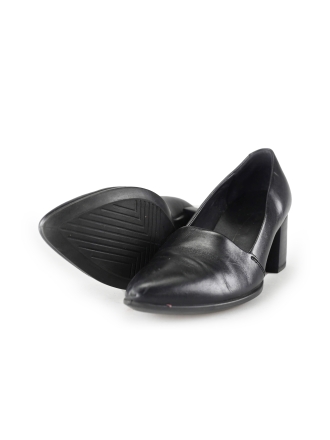Ecco Pumps