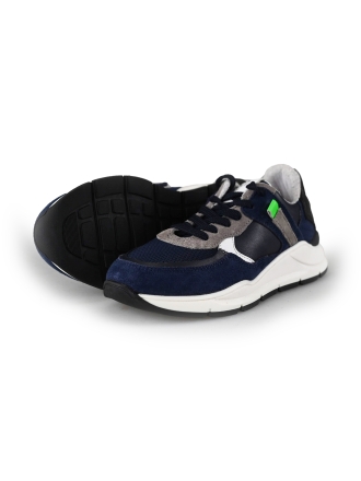 DSTRCT Sneakers
