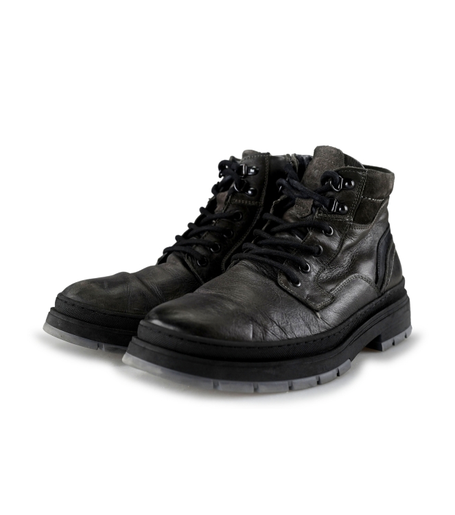 Outfielder Veterboots