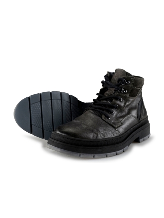 Outfielder Veterboots
