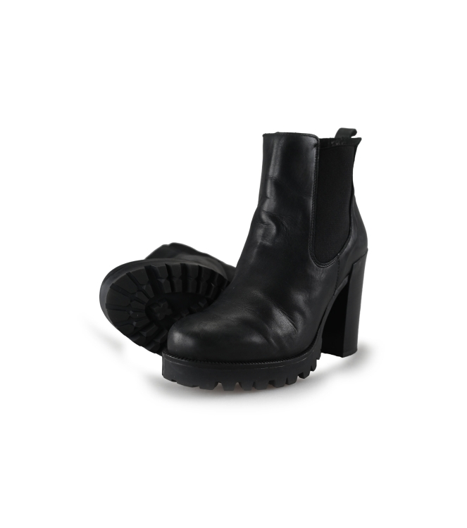 Tamaris Chelsea boots