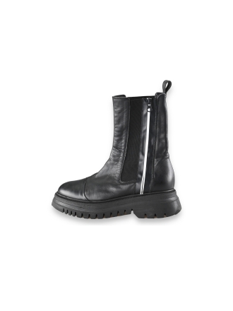 Janet & Janet Chelsea boots