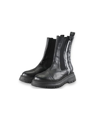 Janet & Janet Chelsea boots