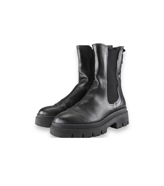 Tamaris Chelsea boots