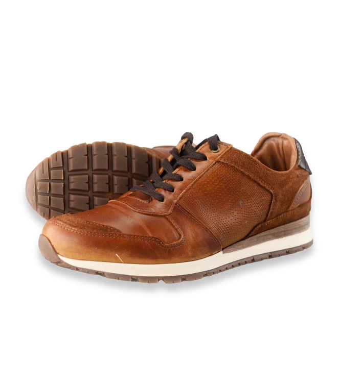 Travelin Sneakers