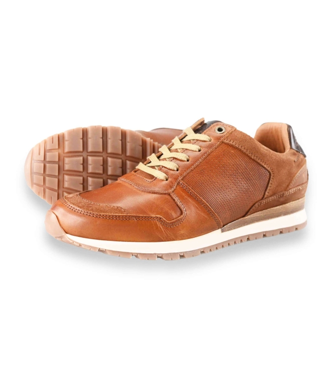 Travelin Sneakers