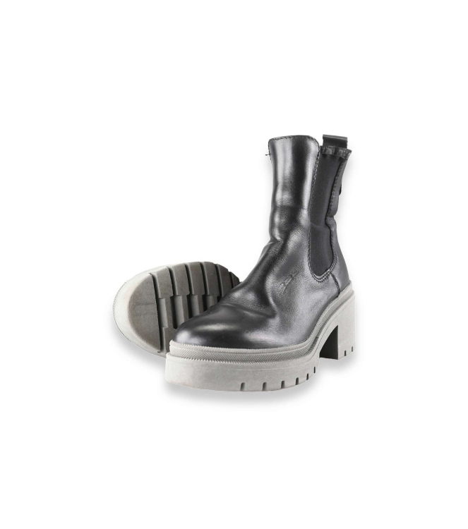 Tamaris Chelsea boots