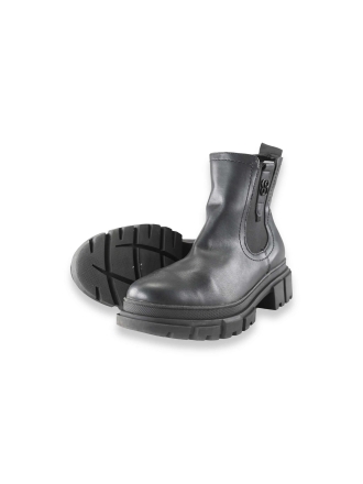 s. Oliver Chelsea boots