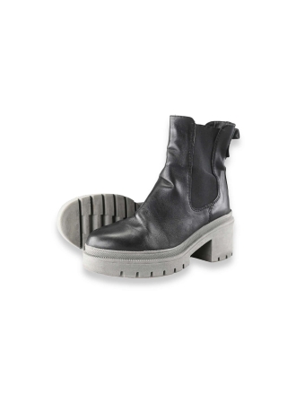 Tamaris Chelsea boots