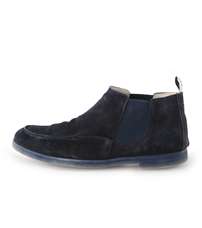 Chelsea boots