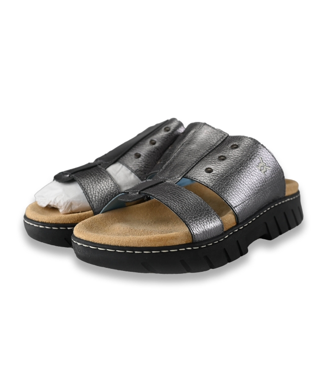 MAG Slippers