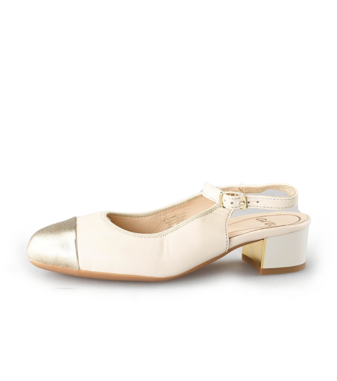 Ara Sandalen