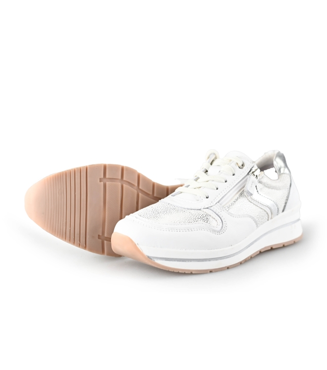 Feyn Sneakers