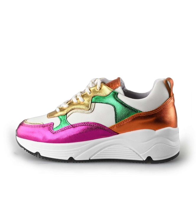 Bridge Sneakers