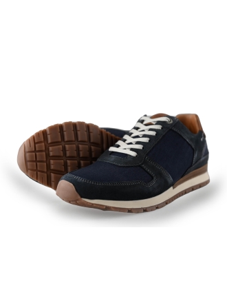 Travelin Sneakers