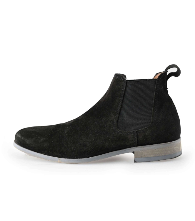Chelsea boots