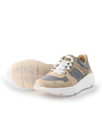AQA Sneakers