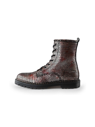 Giga Boots