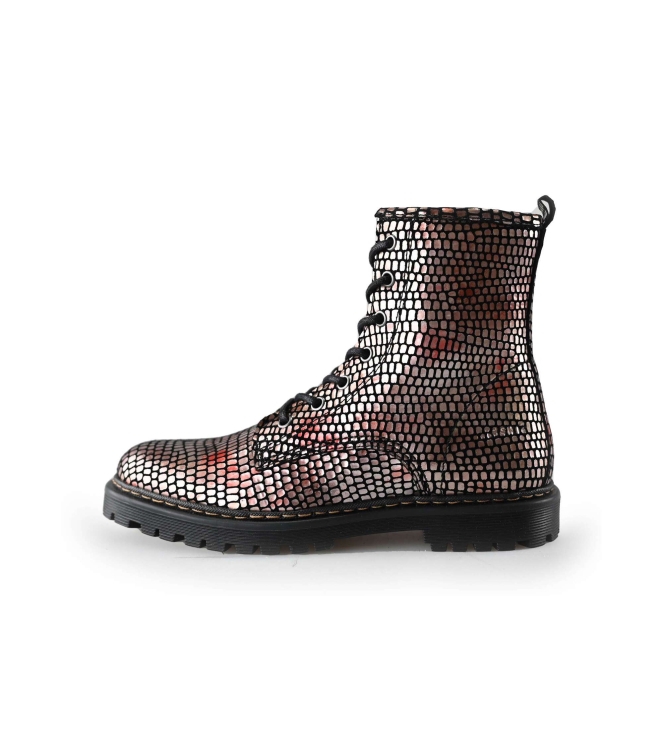 Giga Boots