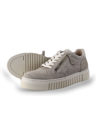 AQA Sneakers
