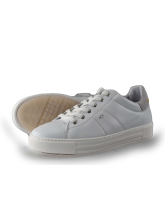 AQA Sneakers