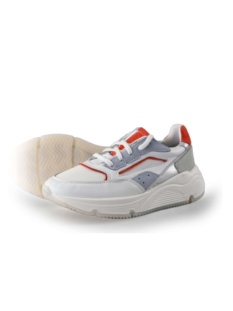 Giga Sneakers