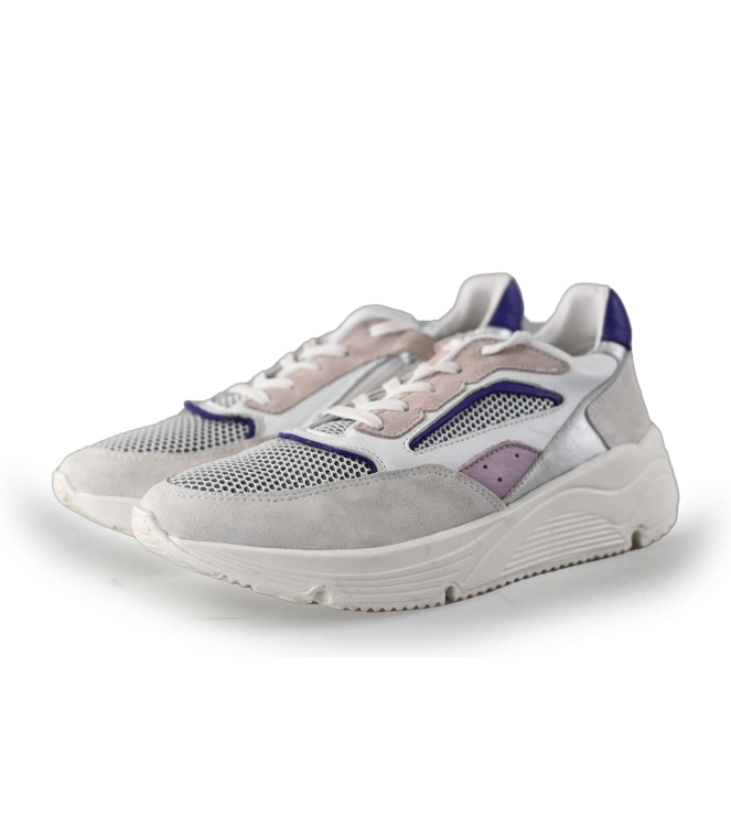 Giga Sneakers