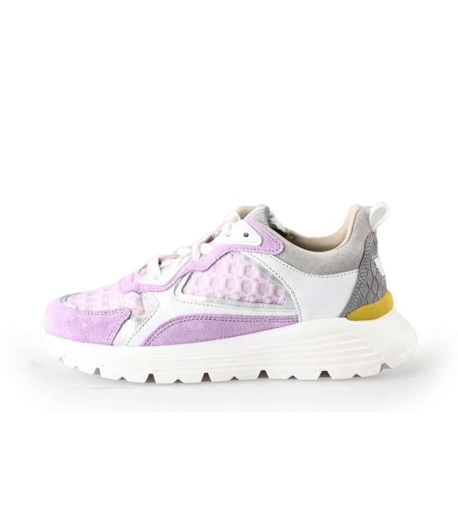 Giga Sneakers