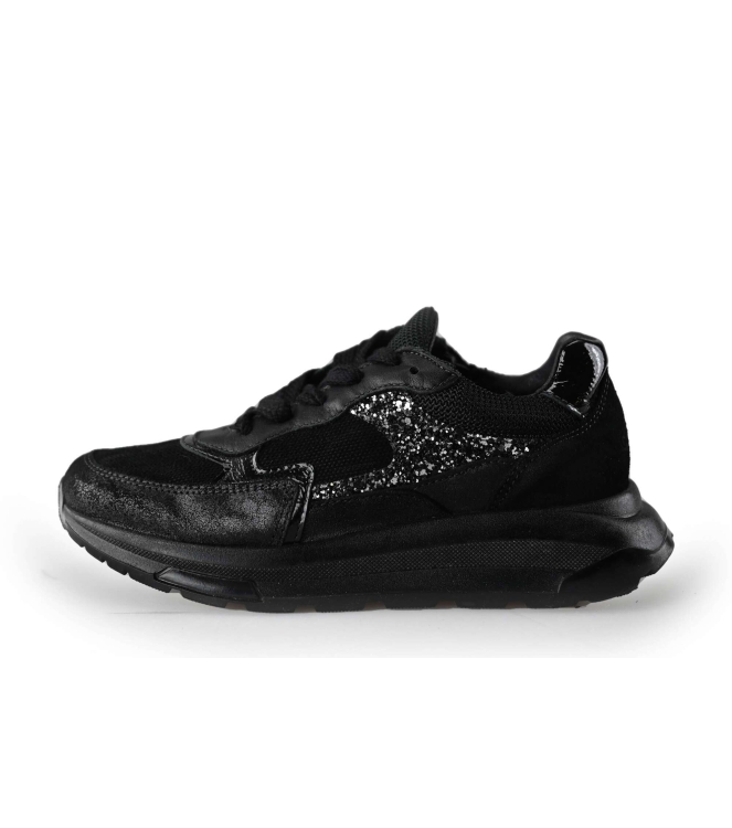 Giga Sneakers