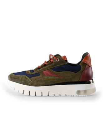 AQA Sneakers