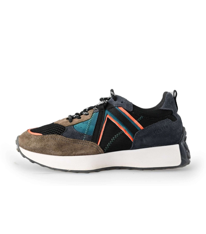 Giga Sneakers