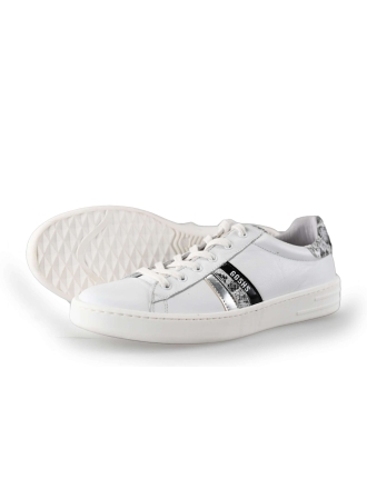 Giga Sneakers