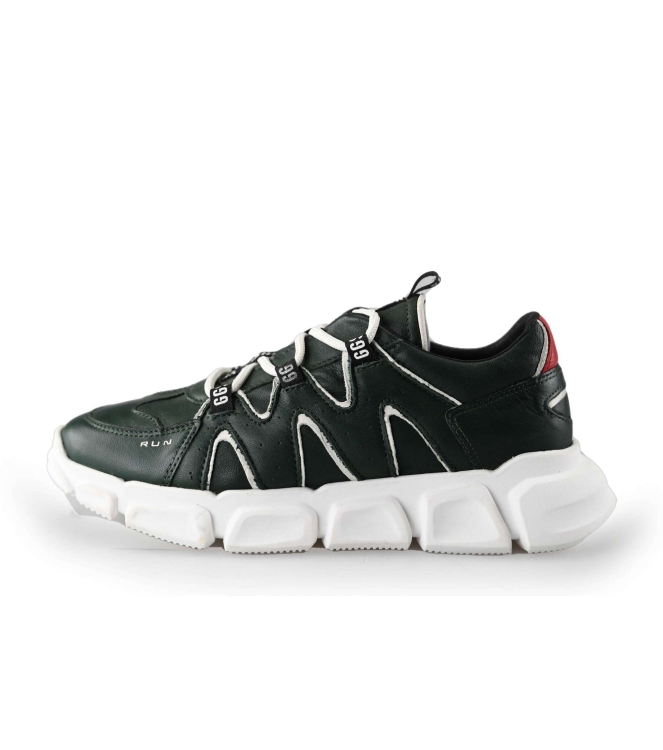 Giga Sneakers