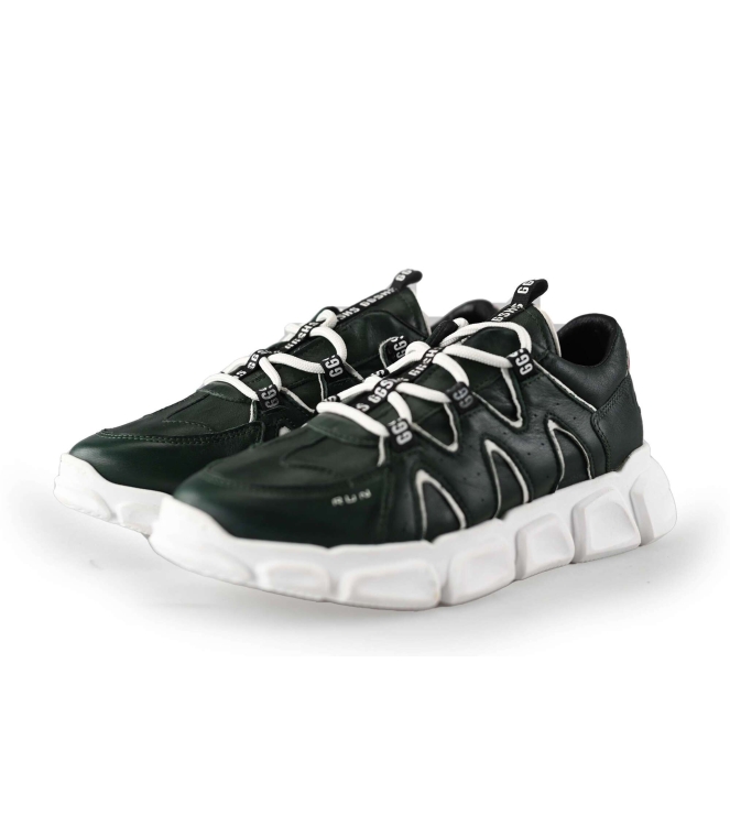 Giga Sneakers