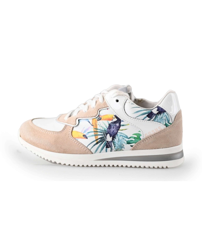 Giga Sneakers