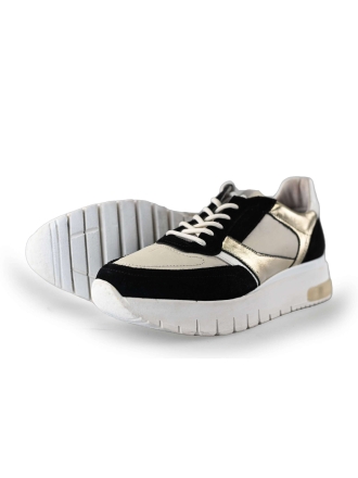 AQA Sneakers
